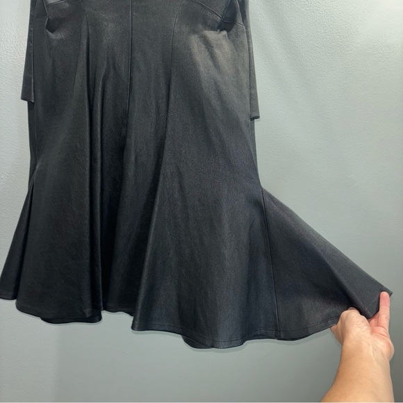 Givenchy Leather Dress- 100% Lamb Leather Black Sleeveless Dress Size 42 / US 8 - Picture 12 of 13